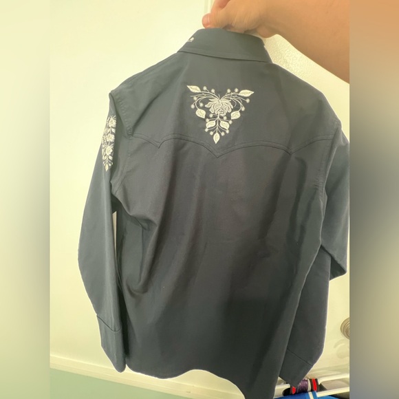 Men’s Navy Blue Embroidered Western Long Sleeve. Size Medium. - Picture 4 of 6